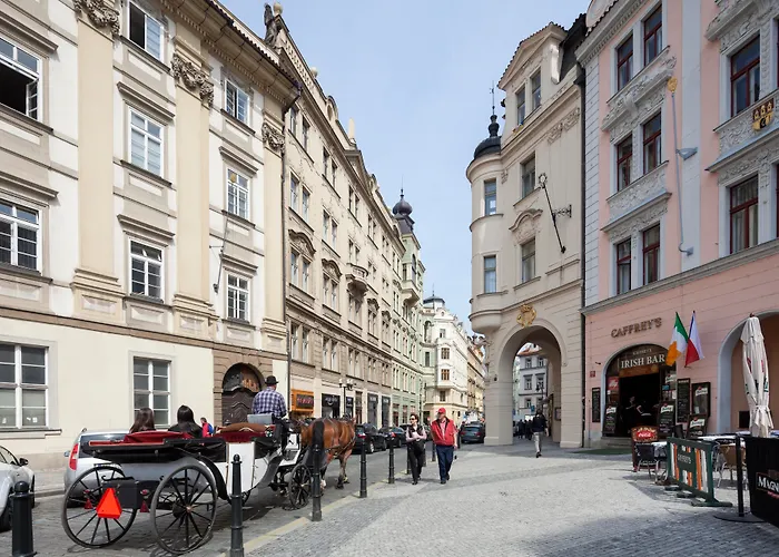 Old Town - Dusni 3* Prag
