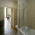 Hotel Old Town - Dusni 3*