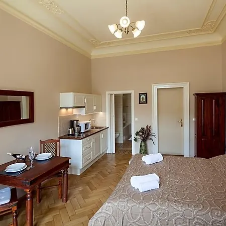 Old Town - Dusni Hotel