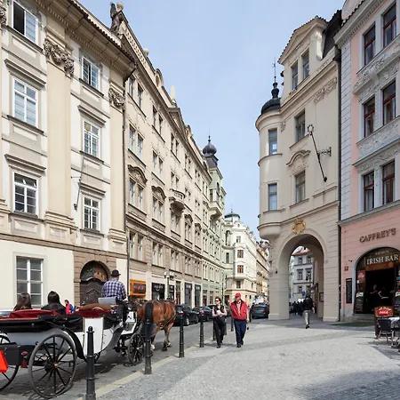 Old Town - Dusni 3* Praga